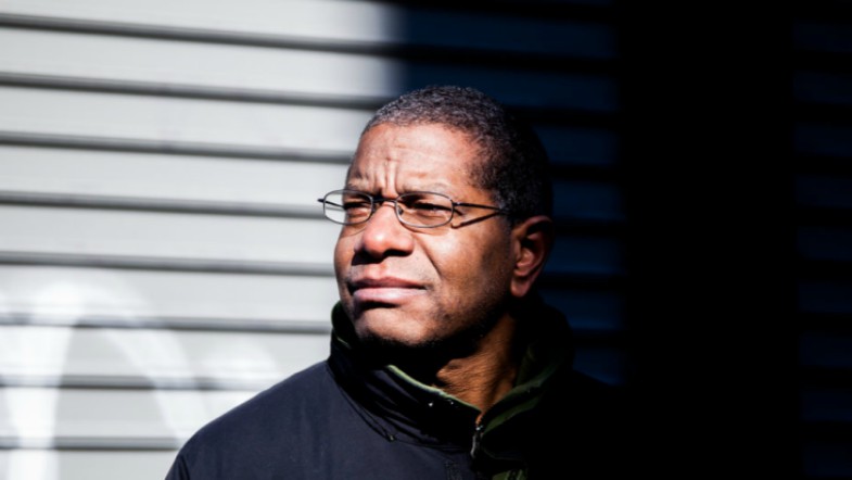 Paul Beatty Wins Man Booker Prize with ‘The Sellout’
