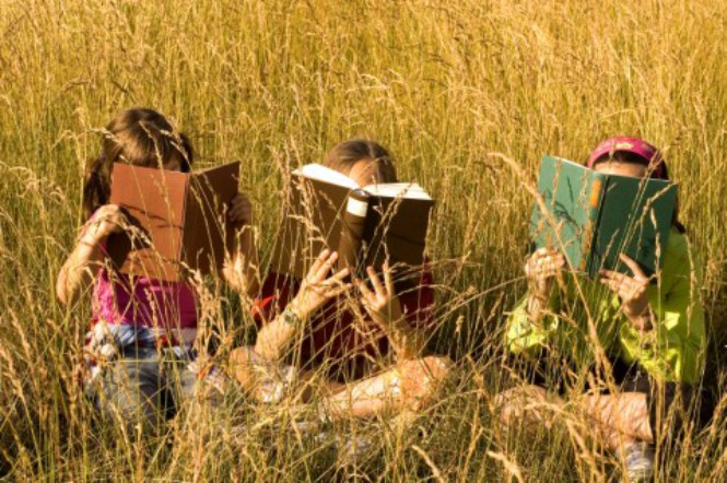 12 Books About Adult Friendship to Read with Your BFF