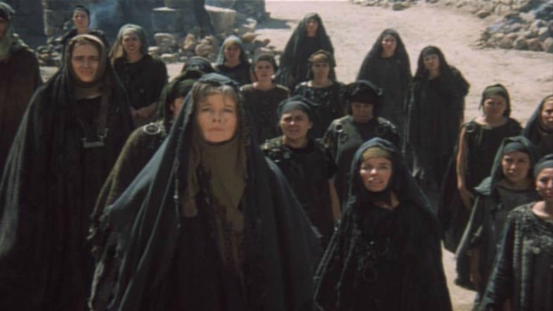 9 Books that Represent Women Better Than Female ‘Lord of the Flies’