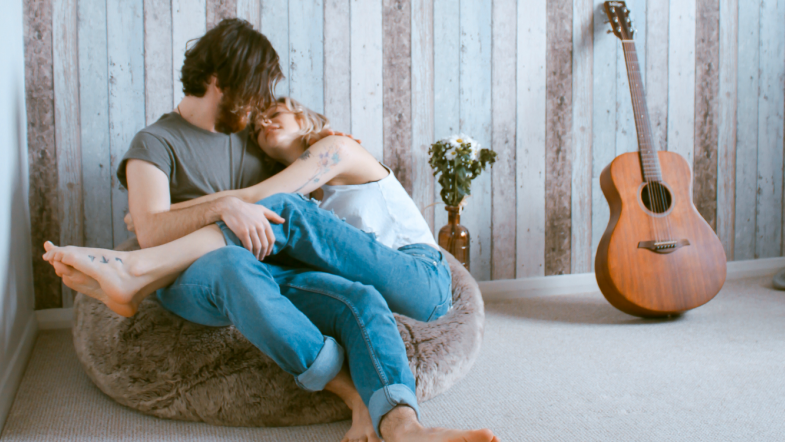 8 Romantic Reads to Woo Your Boo on Valentine’s Day