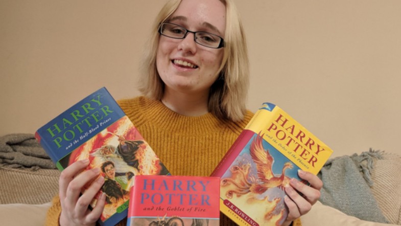 haley with first edition harry potters