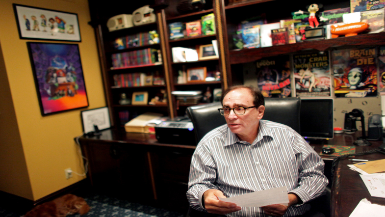 George R.R. Martin and R.L. Stine Share Their Opposing Views on Social Media