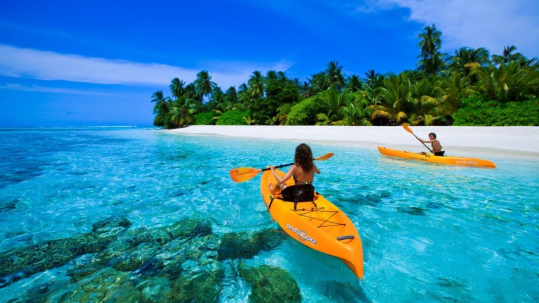 This Bookseller Job in the Maldives Is the Job of Dreams