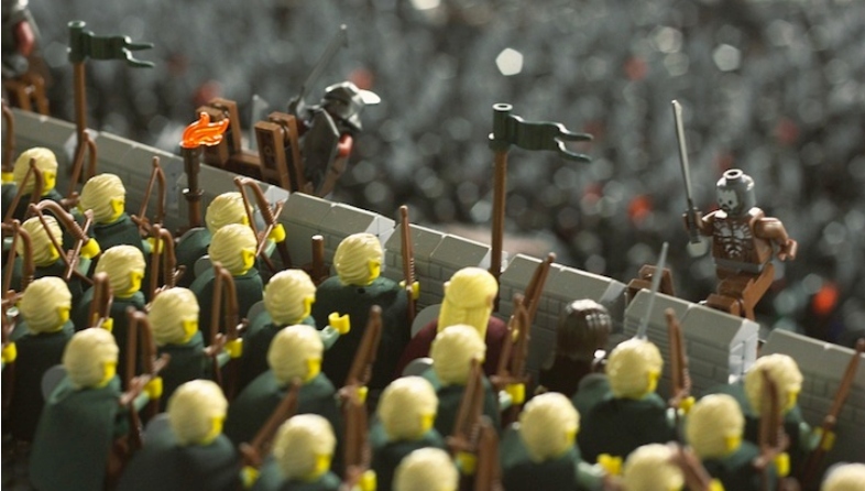 Epic ‘The Lord of the Rings’ Scene Brought to Life with 150,000 Lego Bricks