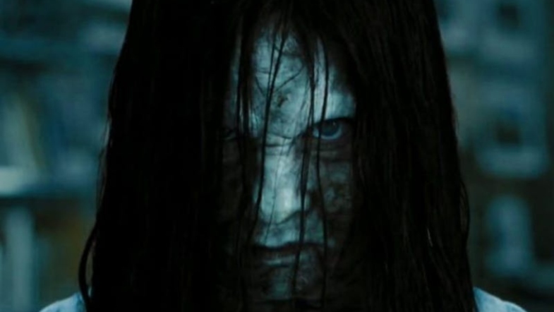 Top 7 Spooky Books to Sink your Teeth Into This Halloween