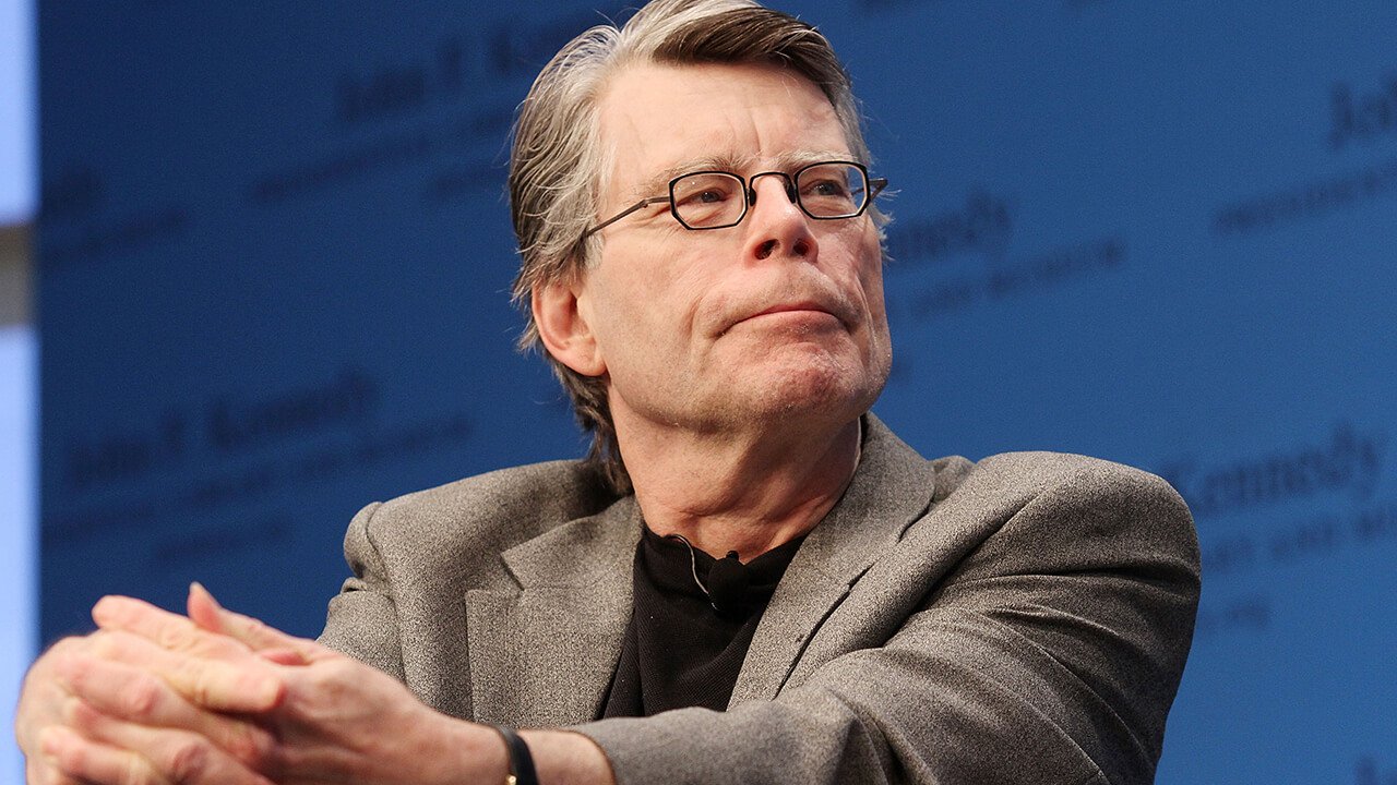 Stephen king at press conference 