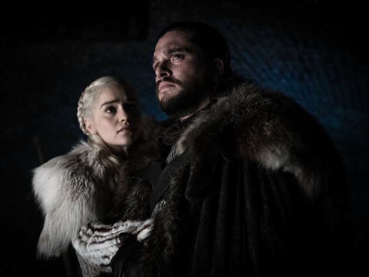 Daenerys and Jon in the Crypts
