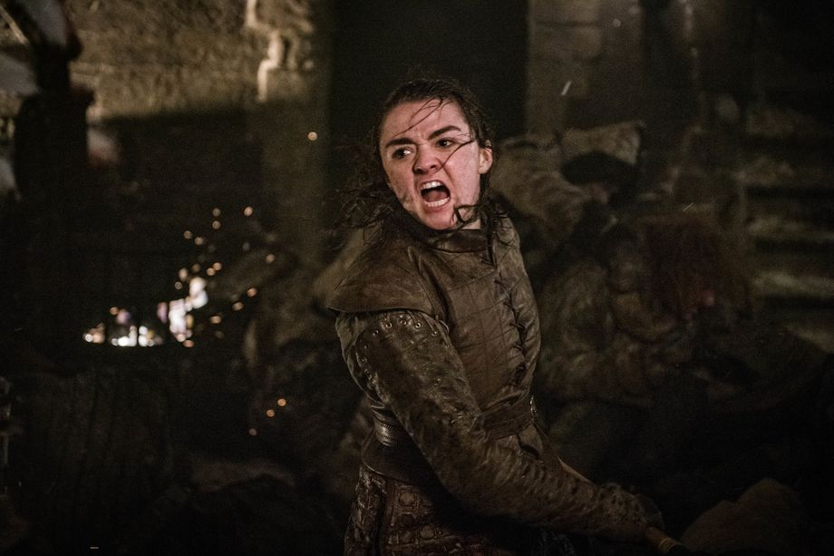Arya Stark fights wildly for survival as zombies surround her