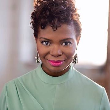 Closeup of LaChanze for a publicity photo