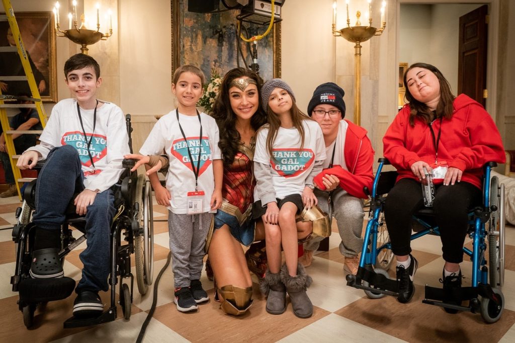 new look of gal gadot wonder woman 1984