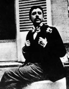 Proust looking dapper