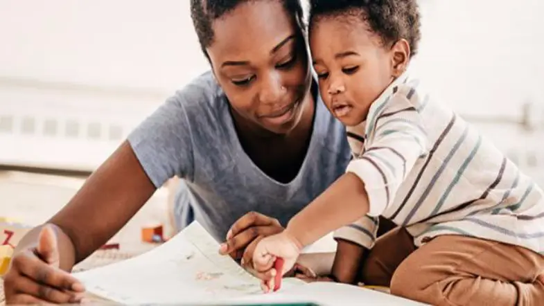 Toddlers May Connect with Physical Books More Than Tablets