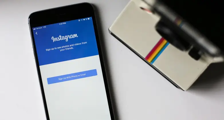 3 YA Authors to Follow on Instagram ASAP