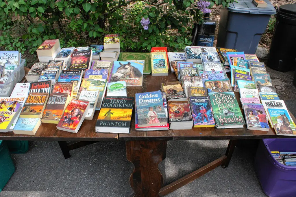 Book Yard Sale