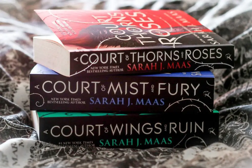 3 ‘Beauty and the Beast’ Retellings to Read on National Tell a Fairy Tale Day