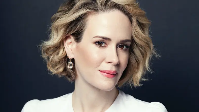 5 Book Recommendations from Sarah Paulson
