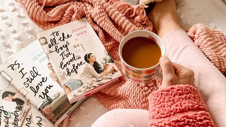 @kelseyandherbooks – Bookstagrammer of the Week