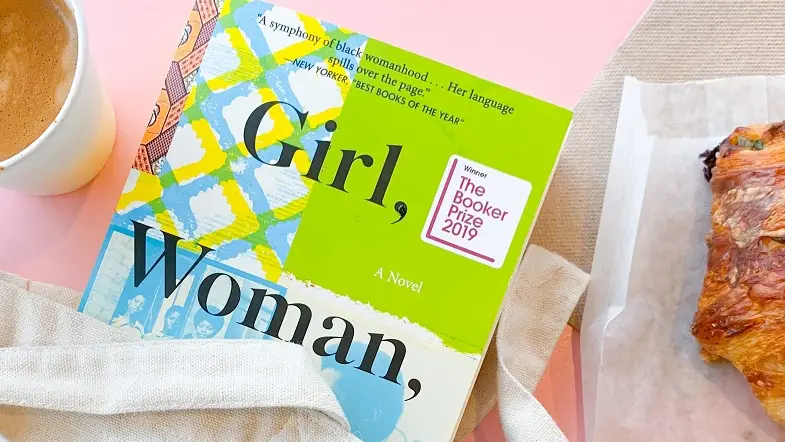 @honeybuttergal – Bookstagrammer of the Week