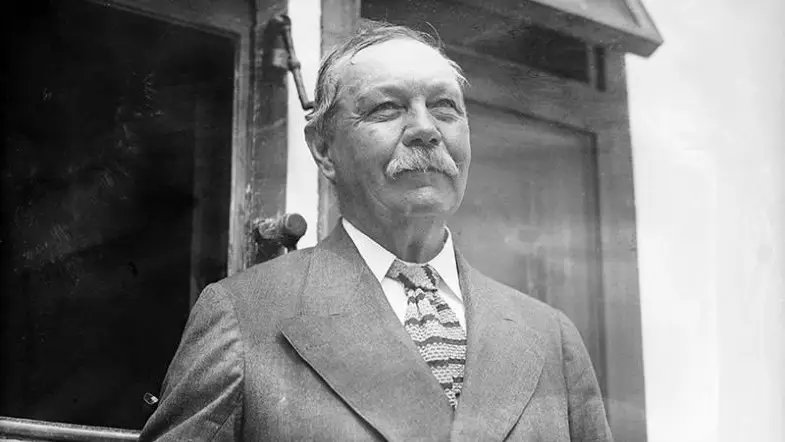 10 Quotes to Celebrate Sir Arthur Conan Doyle’s Birthday