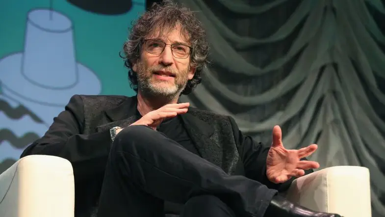 Neil Gaiman Defends Casting Choices for ‘Sandman’ Adaptation