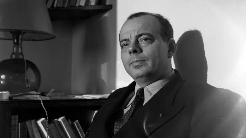 Celebrate Antoine de Saint Exupéry’s Birthday with These 10 Quotes