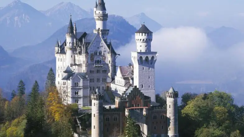 7 Mesmerizing Fairytale Retellings