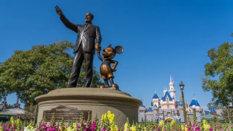 5 Literary Gems About the History of Disneyland