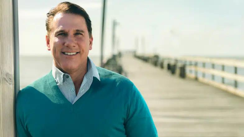 Nicholas Sparks: Romance, Writing, & Relationships