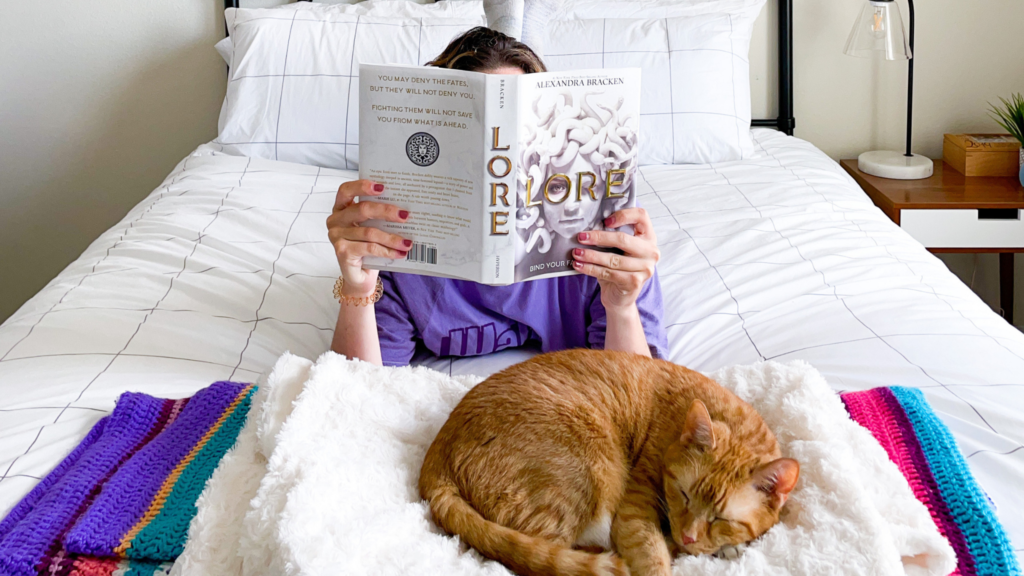 Explore Your TBR Shelves – Theresa from @bookstoshelves