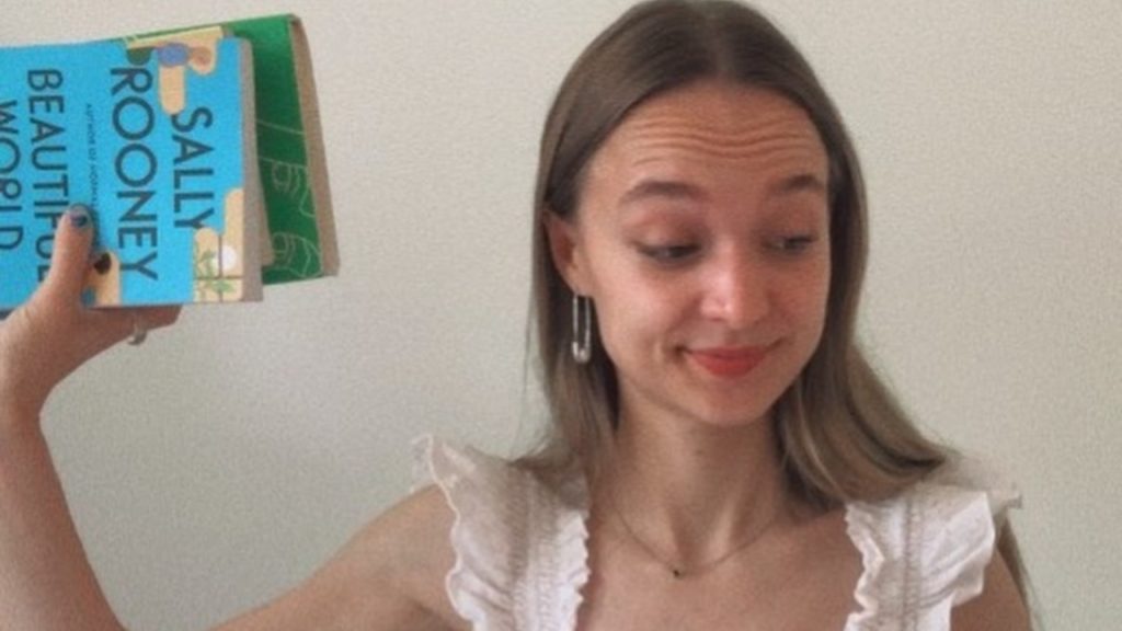 5 Reasons Why Uncarley Has Become the New Face of Booktube